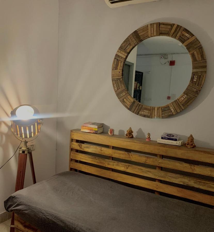 Bed & Chai Guesthouse New Delhi Ngoại thất bức ảnh